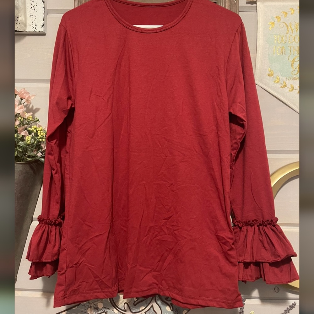 Long sleeve ruffle cuff shirt